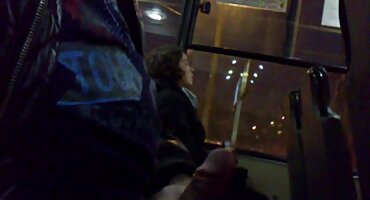 sex thiên thần Tình dục với hai sec thú cô gái nga.