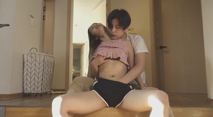 phim sex máy bay thủ dâm Idol Yua Mikami thích dùng chất bôi trơn